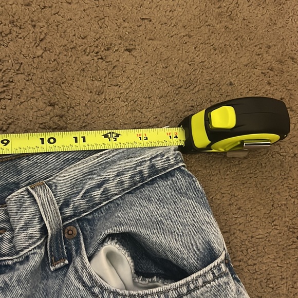 Levi’s High Waisted Straight Jeans - Picture 7 of 7